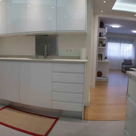 Outstanding Design Space In An Excellent Location Appartement