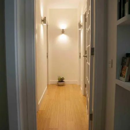Outstanding Design Space In An Excellent Location Daire